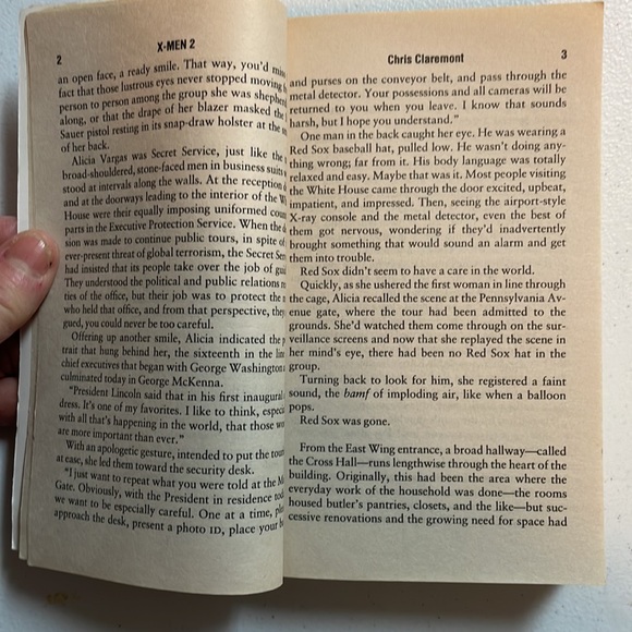 📚2/$6   X-Men 2 - Picture 9 of 12